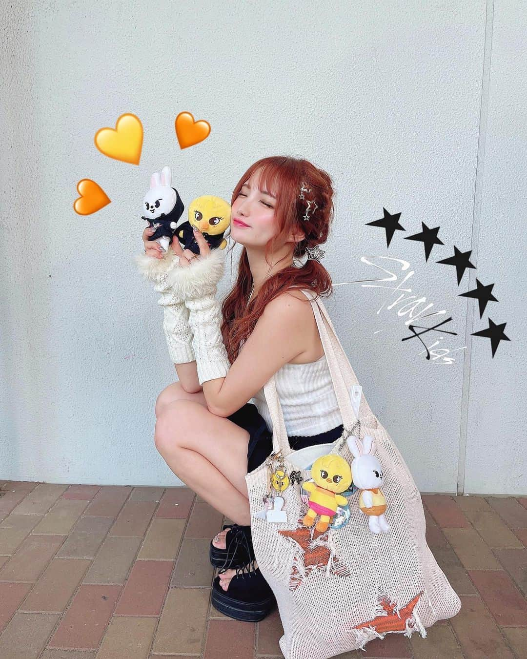 まゆぴちゅーのインスタグラム：「推し活バックもしっかりね🙊⭐️🧡  あーーー…いまだに余韻🥹🥹🫶🏻♡  次は来月の東京ドームっ！！🙈💓💓💓 . . .  #straykids #stay #straykids5star  #straykids5stardometour2023 #フィリックス #リノ #felix #leeknow #推し活 #推しのいる生活 #推し事 #京セラドーム #ステイと繋がりたい #stayと繋がりたい」