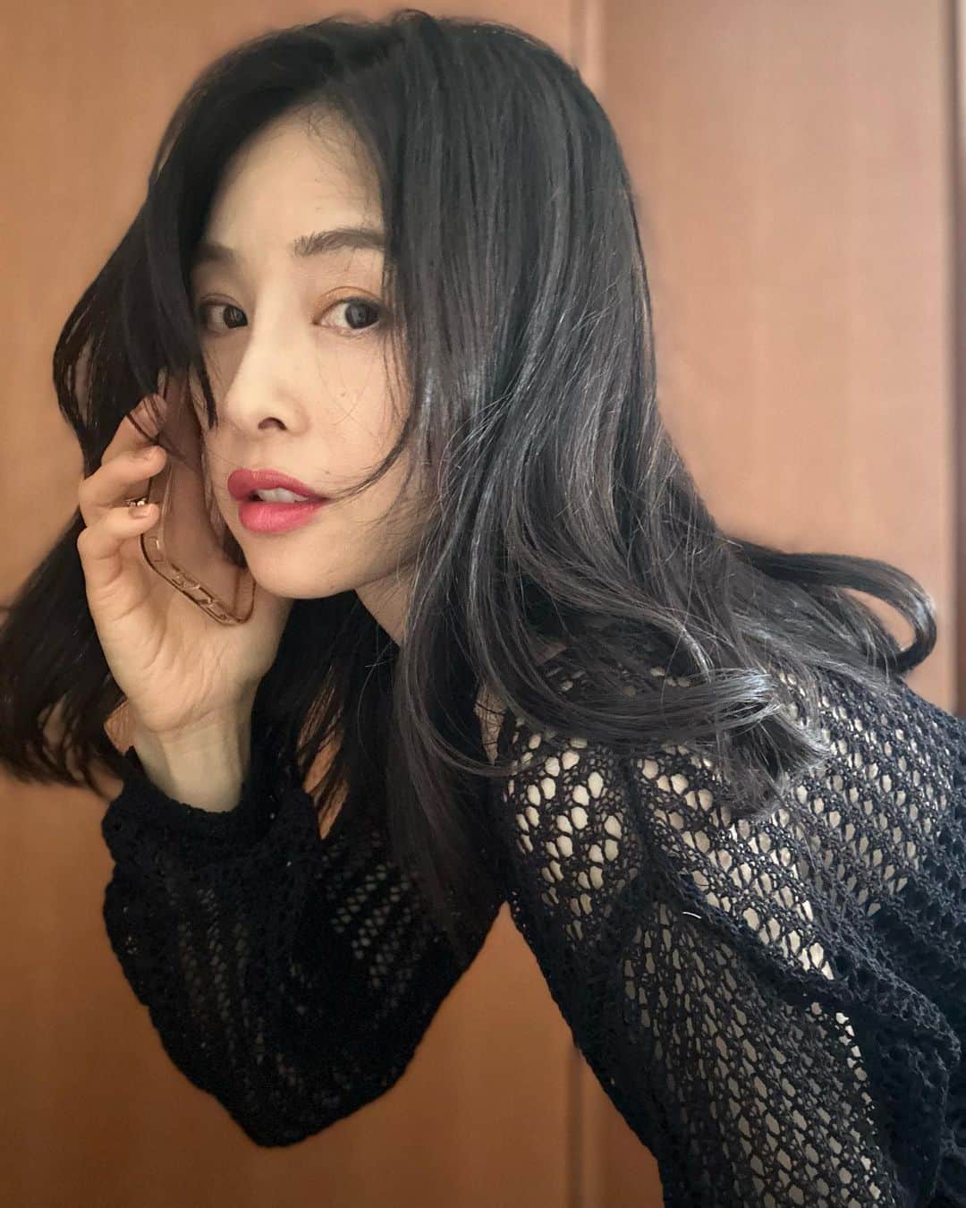 のインスタグラム：「❇︎ Hello..? Oh,  I can't call.. this was an iPhone case. lol  #fashion #ファッション #makeup #メイク #centforce #セントフォース」