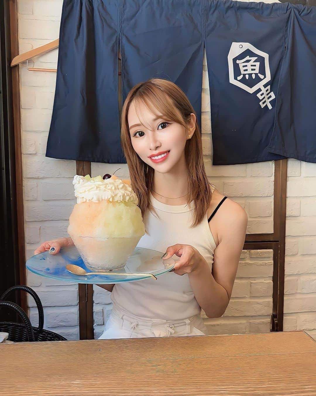 のインスタグラム：「📍こおりおばけ 新宿 @koriobake  かなりおいしかった🥹🩷🩷🩷🩷  #氷お化け  #かき氷」
