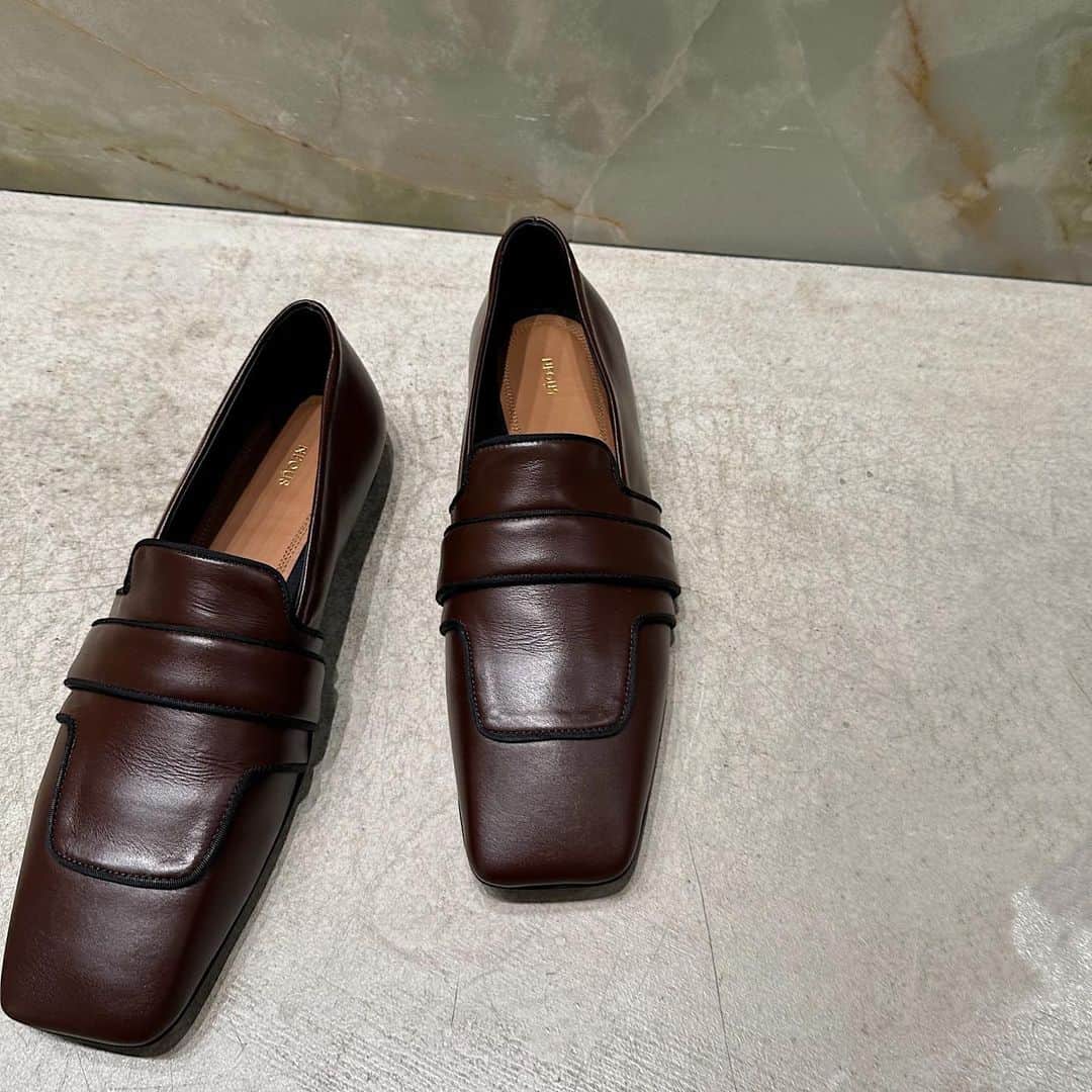 H BEAUTY&YOUTHさんのインスタグラム写真 - (H BEAUTY&YOUTHInstagram)「＜NEOUS＞ LOAFER for women ¥107,800  #H_beautyandyouth #エイチビューティアンドユース @h_beautyandyouth  #BEAUTYANDYOUTH #ビューティアンドユース #Unitedarrows #ユナイテッドアローズ #neous」9月11日 12時55分 - h_beautyandyouth