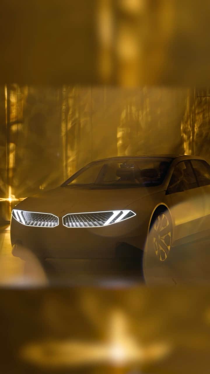BMWのインスタグラム：「It might be a wrap for #IAA23 but we’re on the road to something NEUE. #NeueKlasse #IAA23 #THEVisionNeueKlasse #TheNeueNew」