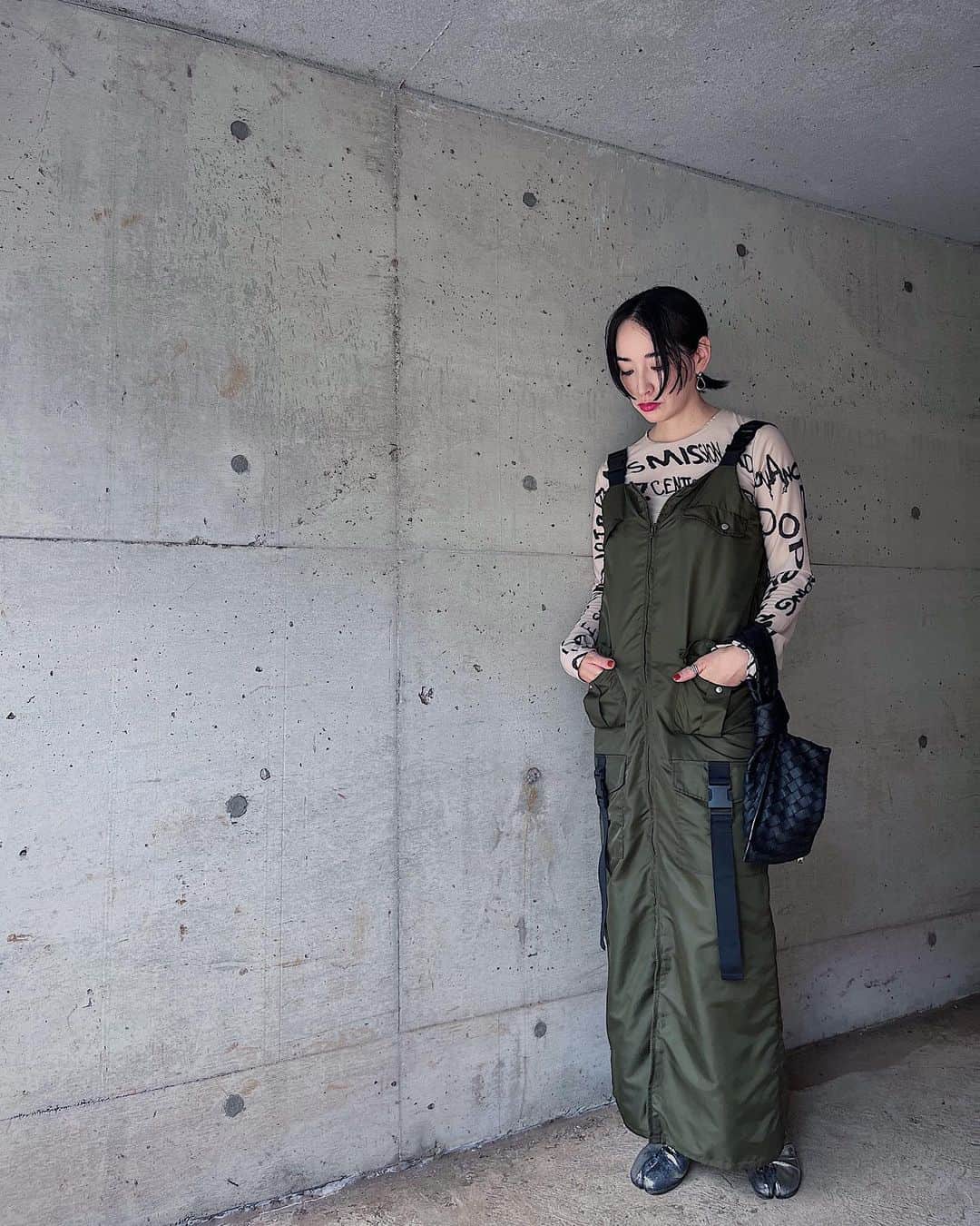 佐々木香奈のインスタグラム：「今日は久々に1人で お出掛けだから秋モード！ (32℃、、、😇) 早くもっと涼しくな〜れ〜  @amerivintage  #amerivintage #ameri #pr」