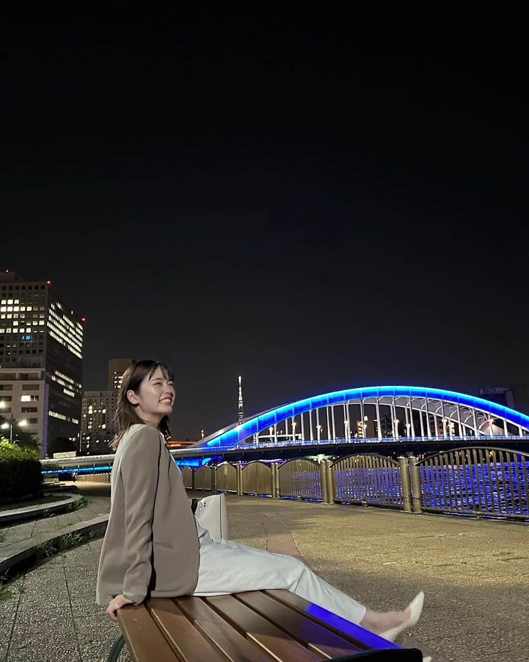 小芝風花のインスタグラム：「「転職の魔王様」第9話🫅  本日22:00〜放送です☺︎ ぜひご覧ください(｡・・｡)  #転職の魔王様  なんだかすごく楽しそう。🙋‍♀️笑」