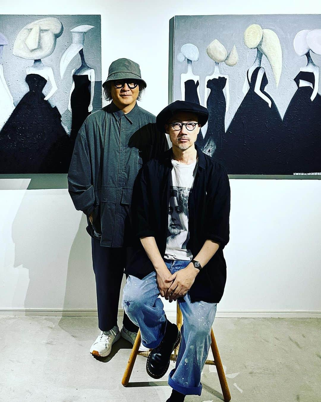 谷川じゅんじさんのインスタグラム写真 - (谷川じゅんじInstagram)「Ed TSUWAKI solo exhibition "UNKNOWN RACES" 2 0 2 3. 9. 9 Sat - 9. 24 Sun  at Feb gallery Tokyo  「メタバースが主たる人生の場となり、 仮想住空間の壁に飾られる絵の中の1枚になるのは、まだ少し寂しい。 リアルが現実でフェイクが虚構だと誰も証明できなくなってきた。 ヒューマン・エラーが愛おしい絵画、 今キャンバスに向かう動機のひとつかもしれない。 エレガントな肢体と異様な頭部の女性(らしき者たち)を描いている。 「UNKNOWN RACES」と名付けた。」  ディープ南青山の隠れ家ギャラリーでエドちゃんの展覧会。未知の種族たちに出会う旅。  #edtsuwaki #goodvibesonly #goodneighbors #thisisjapan」9月11日 13時41分 - junjitanigawa