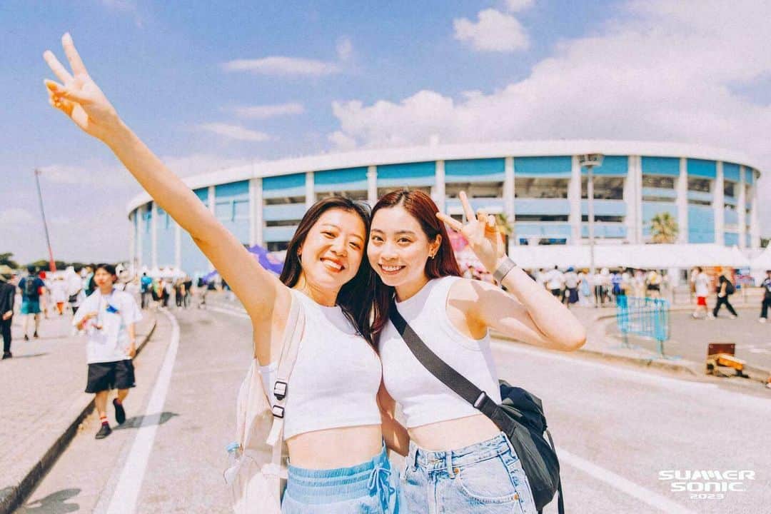 サマーソニックのインスタグラム：「TOKYO⚡  Snap📸  公式サイトのPHOTO GALLERYで公開中💁 https://www.summersonic.com/2023live/detail/snap-shot/#galleryMain  #サマソニ #summersonic」