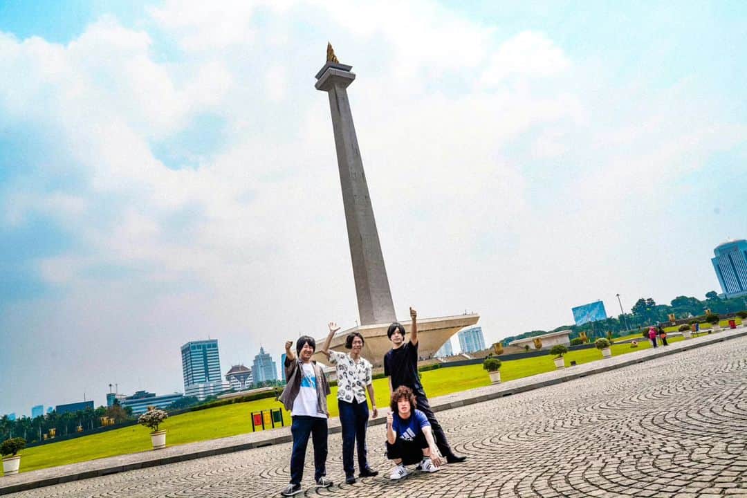 KANA-BOONのインスタグラム：「⁡ ⁡⁡⁡⁡⁡【Impactnation Japan Festival 2023】⁡ ⁡⁡ ⁡2023.07.30 Jakarta⁡ ⁡ 🏞 ⁡⁡DAY3 OFF 🛍 ⁡⁡ ⁡⁡photo by @akaikai_69 ⁡ ⁡⁡ ⁡⁡⁡ ⁡#impactnationjapanfestival ⁡#indonesia⁡ ⁡#KANABOON ⁡⁡#インドネシア」