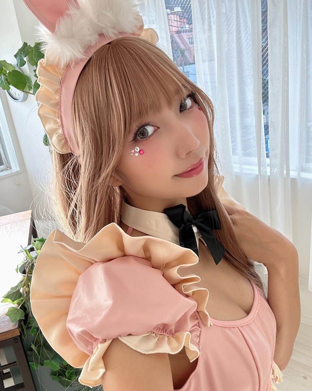霜月めあのインスタグラム：「恋するうさぎちゃん🐇ってやつ🫶 . . . . #バニーガール #cosplay #japanesegirl #女孩 #发#爱 #instadaily #グラビア #日系穿搭」