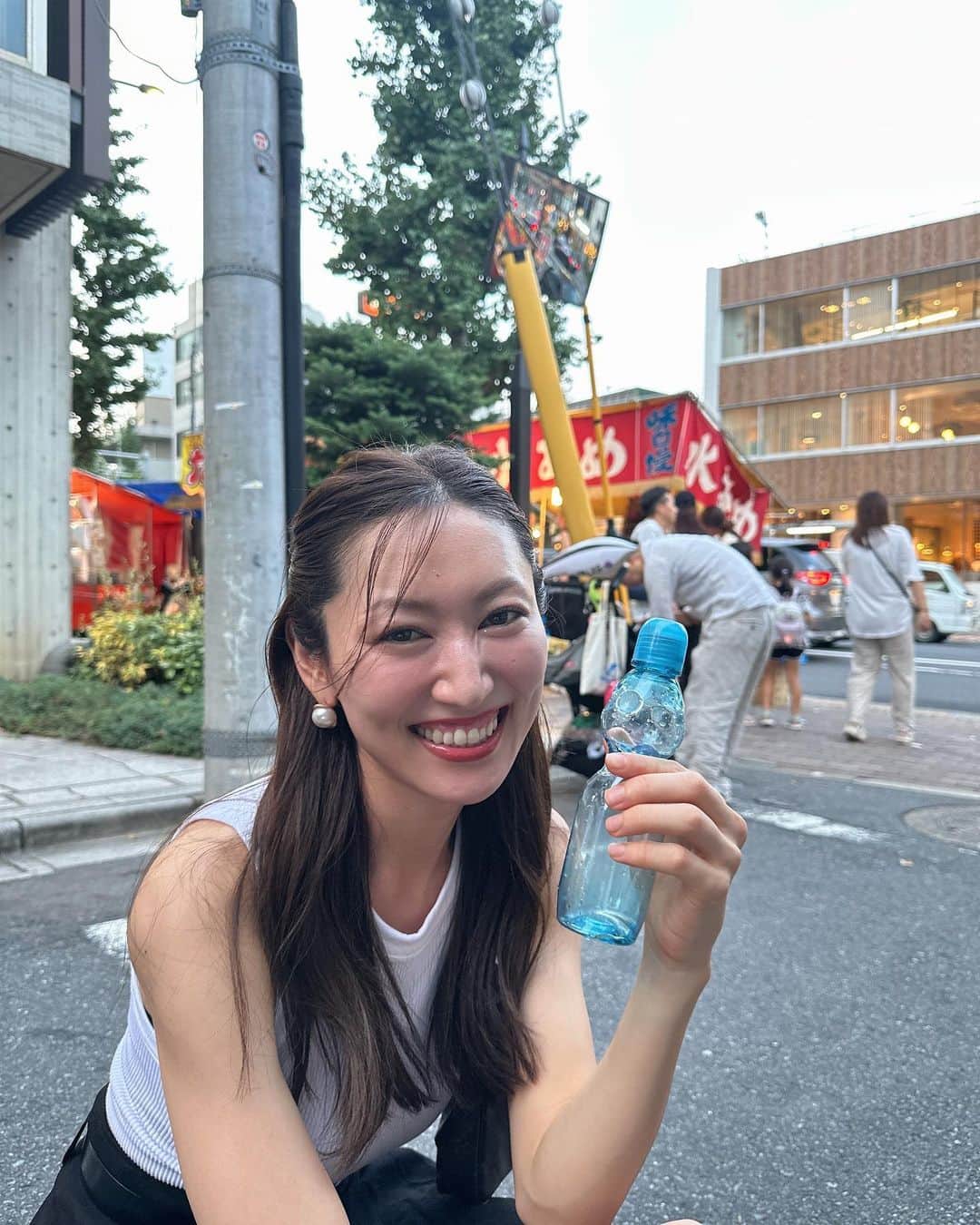 karenのインスタグラム：「もう最後のお祭りかな？  夏よ戻ってきて。😇😇😇 #お祭り #屋台」