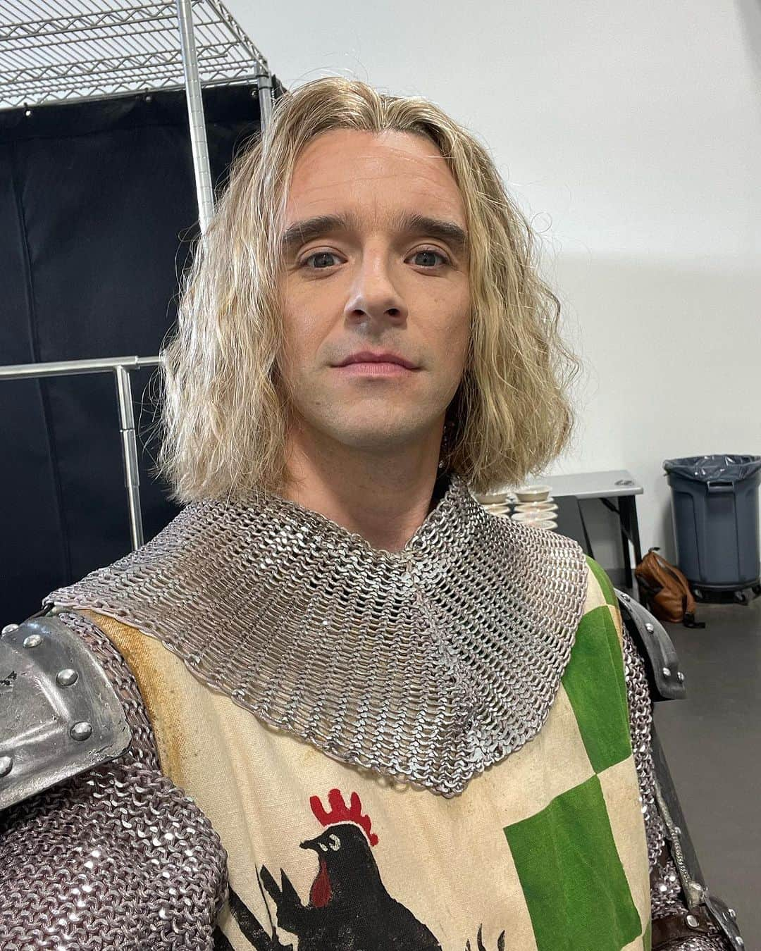 マイケル・ユーリーのインスタグラム：「Sir Robin is back for a lovely day! @spamalotbway fun!  Tickets on sale now, #Broadway performances begin on #Halloween!」