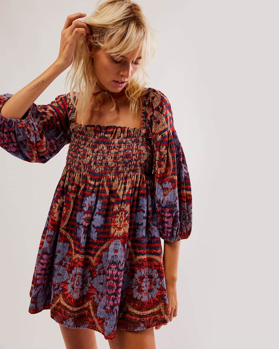 freepeopleのインスタグラム：「Now this is what we call a wardrobe essential. Link in bio to shop the Clara Corduroy Dress.」