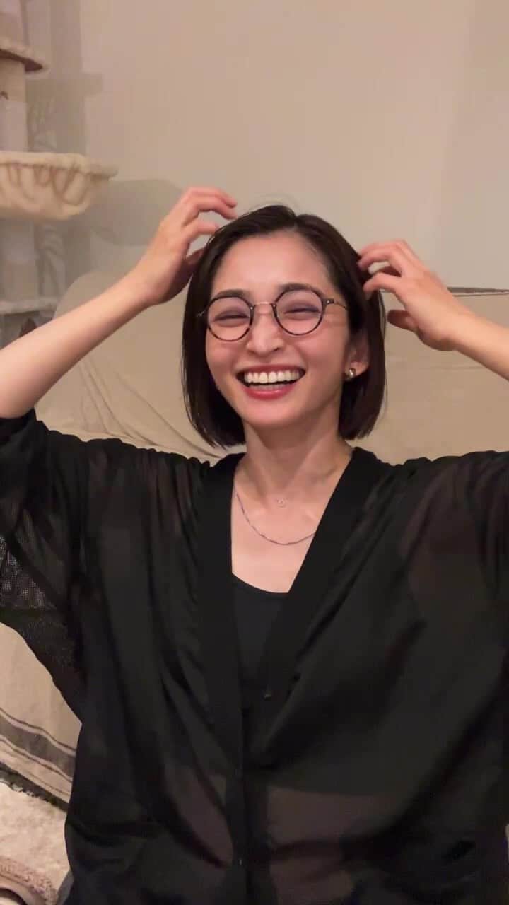 岡本玲のインスタグラム：「. インスタライブ〜！ ありがとうございました◎ 帰宅直後の汗だく夏バテ気味岡本がお送りしました。笑  みんなも無理せずね！ 休める時に休んでくださいね☺️ いつもありがとうだよー！」