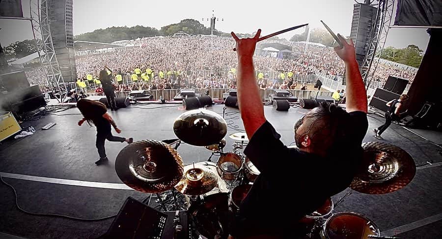 Of Mice & Menのインスタグラム：「We want to send a huge thank you to all the fans & staff at Blue Ridge Rock Festival for making our first show in 1,313 days so amazing!   If you missed it, make sure to come see us on tour across North America starting next month! ➡️OFMICETICKETS.COM」