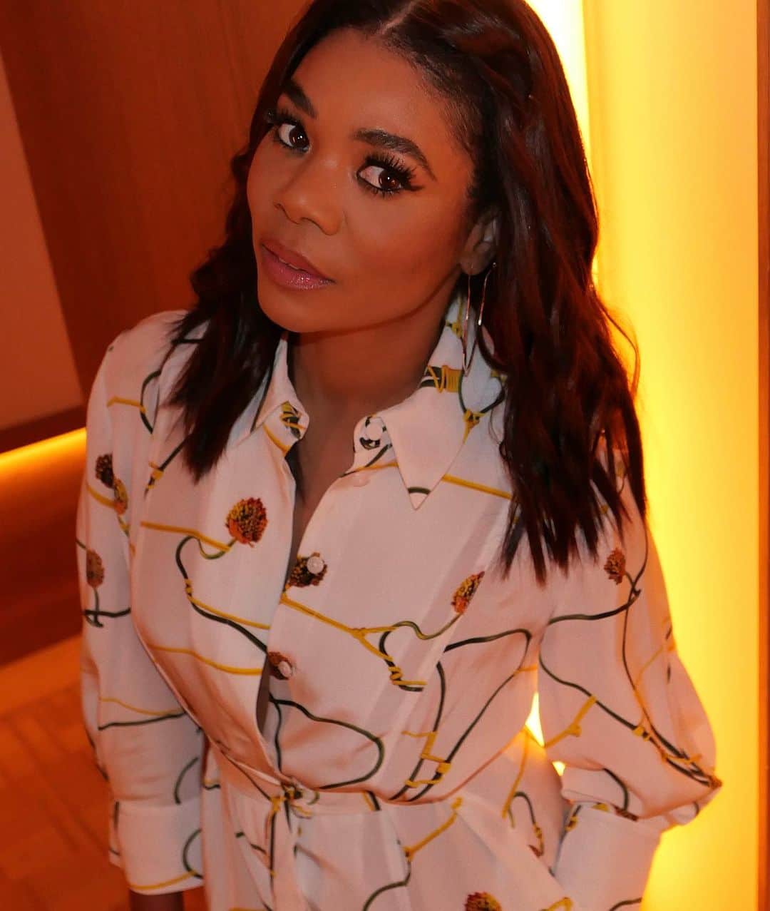 Vincent Oquendoさんのインスタグラム写真 - (Vincent OquendoInstagram)「#ReginaHall out here giving us everything we need! Styled by @edmondalison Hair by @shornelll #MakeupByVincent」9月12日 3時20分 - makeupvincent