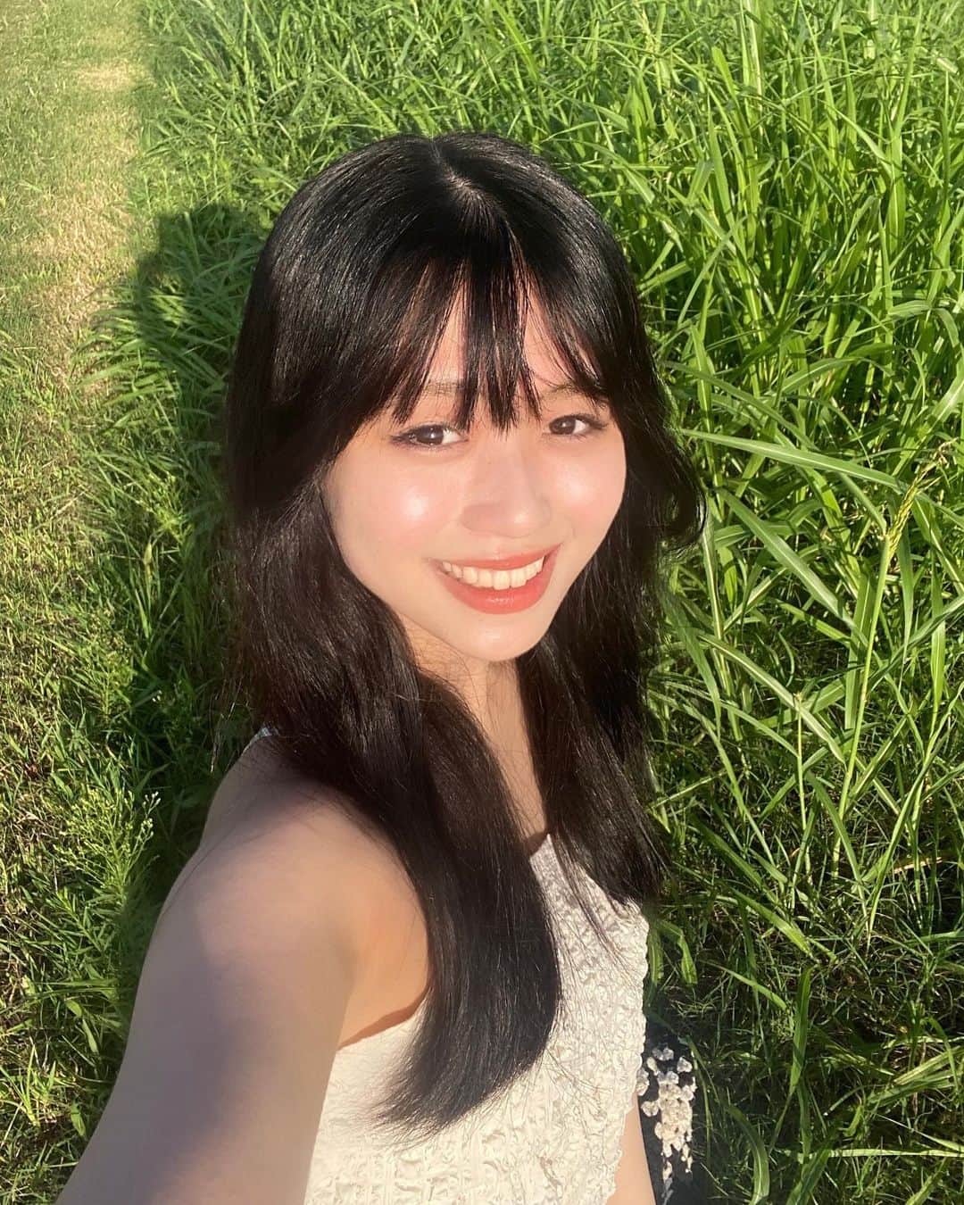 多田成美のインスタグラム：「月曜日。お疲れ様です☺︎ コメント返信したいので、 よかったらお気軽にコメントください🪻」
