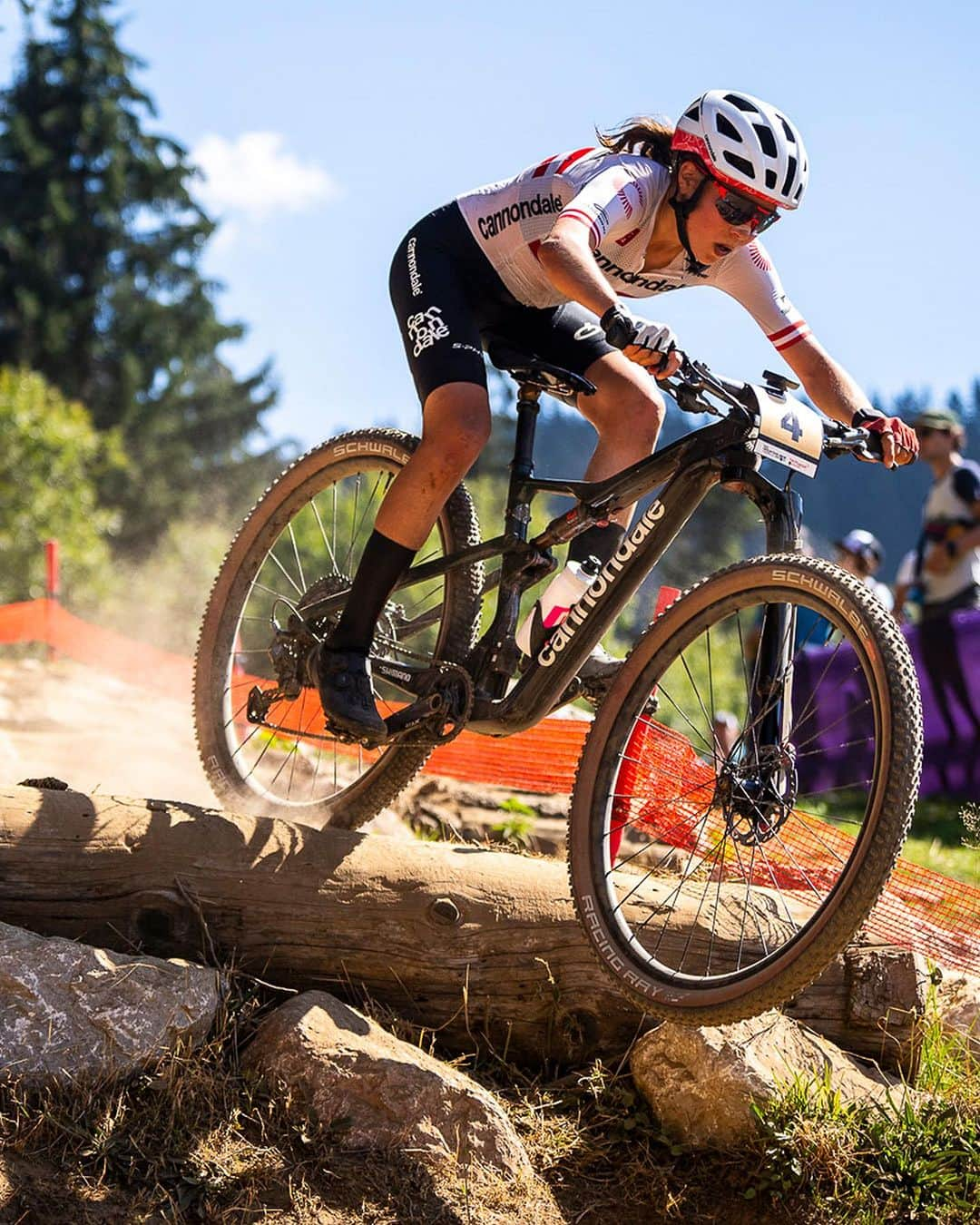 Shimanoさんのインスタグラム写真 - (ShimanoInstagram)「The heat got turned up to the max at the @uci_mtbworldseries XCO in Les Gets last weekend! @mona.mitterwallner continued her winning streak with great style, with @puckpieterse earning a close second place. Riding in front of a home crowd, @paulineferrandprevot put in a monumental effort to secure her third position.  A brilliant display of technical prowess and high-class performance, backed up by precision componentry.  #ShimanoMTB #MakeYourMark 📸 @kikeabelleiraphoto」9月11日 19時44分 - rideshimano