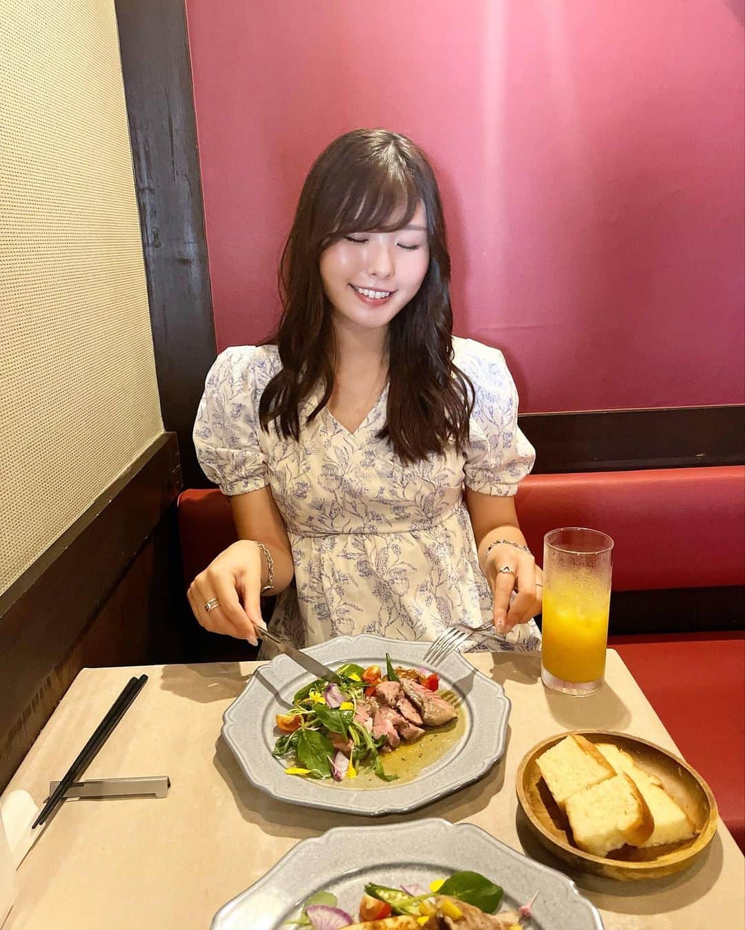 YOUKORINさんのインスタグラム写真 - (YOUKORINInstagram)「横浜でオシャレランチ🍽 @navigante_15   イタリアンランチ🇮🇹 本日のスープ 前菜盛り合わせ 子羊肩ロースのロースト  スパゲッティポモドーロ ドルチェ のお得すぎるランチ💕  メインのお肉はもちろん、 スパゲッティもちょうど良い量で 食べられて色々食べたい人に オススメすぎるっ！！  お店の雰囲気も大人っぽくて 素敵なランチを過ごせました💓  📍 神奈川県横浜市中区石川町1-25みつぼビル１階　左側　NAVIGANTE  PR @navigante_15 #navigante #ナビガンテ #石川町ランチ #石川町グルメ #横浜イタリアン #横浜ランチ#yokohama」9月11日 19時47分 - xxy0uc0riinxx