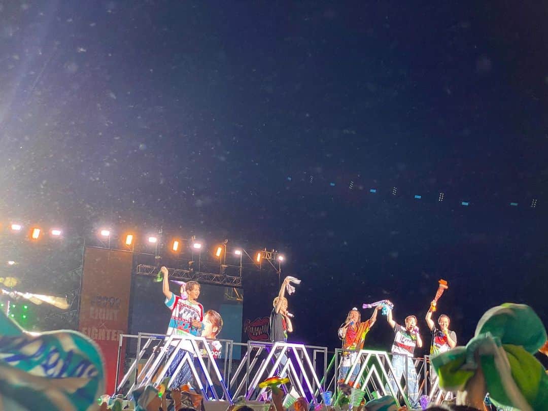 関ジャニ∞さんのインスタグラム写真 - (関ジャニ∞Instagram)「⁡ ⁡ 最高の夏の思い出。 ⁡ また一緒に最高の思い出作りましょう。 ⁡ ⁡ #関ジャニ #eight×eighter #関ジャニ_20FES前夜祭 #関ジャニInstagram」9月11日 19時47分 - kanjani8_official