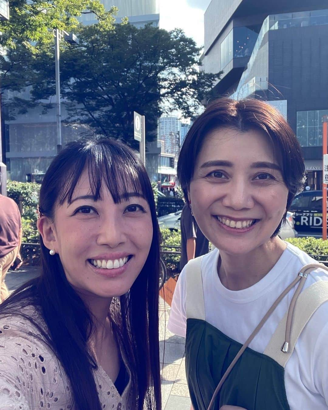 央雅光希さんのインスタグラム写真 - (央雅光希Instagram)「お休みの日に、ひっっっっさしぶりに会ったしほとお茶！スタバ大好きのしほが、私がスタバで働いてたという情報を聞きつけて誘ってくれました(笑)  2人きりは多分初めてだったけど、話は尽きずにあっという間にお時間に。また来月、今度は合同誕生日会をしようという約束をして別れました🧡 しほありがとうだよ〜‼️」9月11日 19時57分 - tatatata_ayk