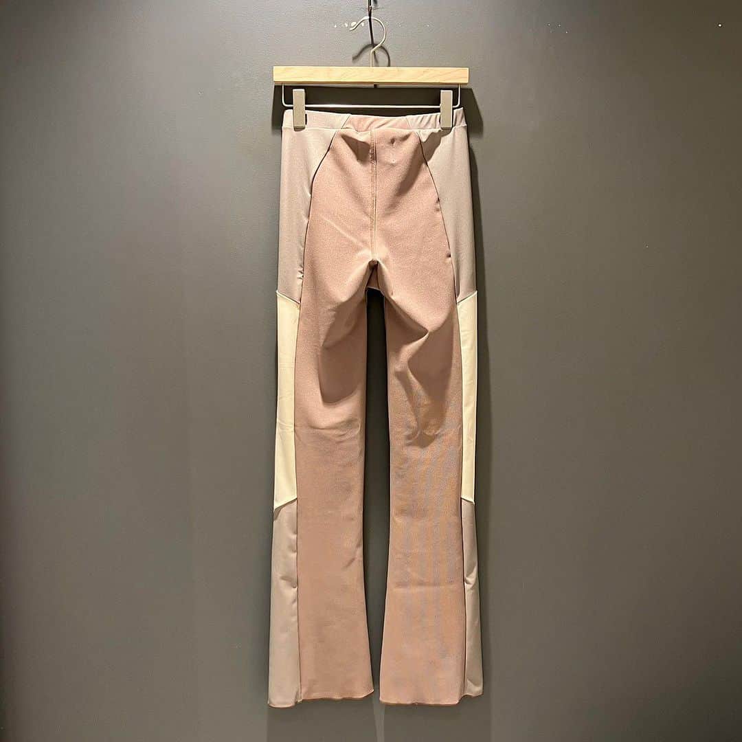 BEAMS JAPANさんのインスタグラム写真 - (BEAMS JAPANInstagram)「＜NOMA t.d.＞ Womens Color Block Slim Pants ¥17,600-(inc.tax) Item No.61-23-1024 BEAMS JAPAN 3F ☎︎03-5368-7317 @beams_japan #nomatd #beams #raybeams #beamsjapan #beamsjapan3rd Instagram for New Arrivals Blog for Recommended Items」9月11日 20時07分 - beams_japan