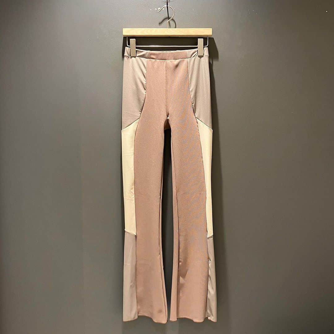 BEAMS JAPANさんのインスタグラム写真 - (BEAMS JAPANInstagram)「＜NOMA t.d.＞ Womens Color Block Slim Pants ¥17,600-(inc.tax) Item No.61-23-1024 BEAMS JAPAN 3F ☎︎03-5368-7317 @beams_japan #nomatd #beams #raybeams #beamsjapan #beamsjapan3rd Instagram for New Arrivals Blog for Recommended Items」9月11日 20時07分 - beams_japan