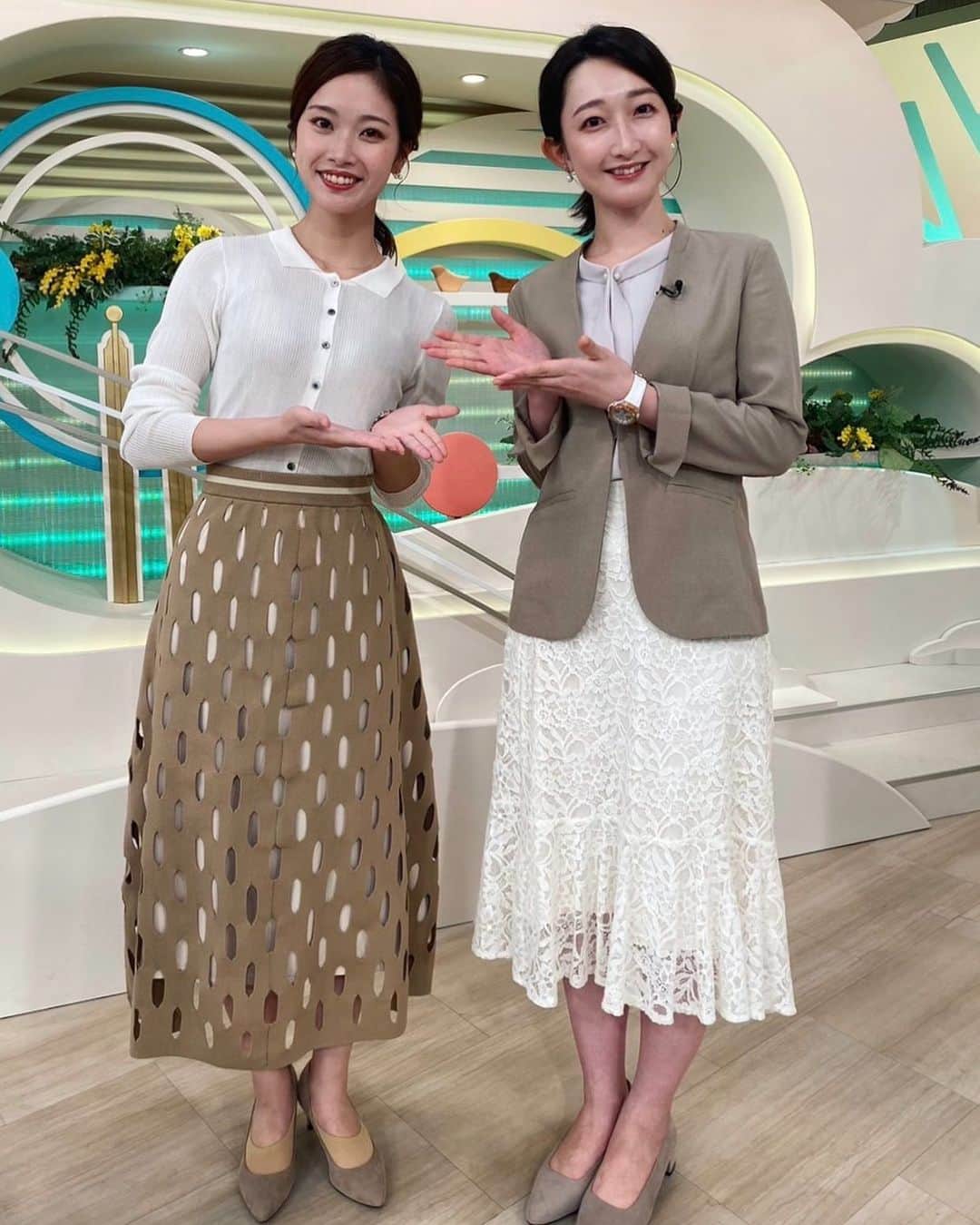 竹上萌奈のインスタグラム：「きょうは #吉原功兼 アナが夏休みのため #newsランナー のメインキャスターをさせていただきました✨ ⁡ 明日は、#橋本和花子 アナ にバトンタッチ⚾️ 穴が空いてるスカートかわいいですね☺️ ⁡」