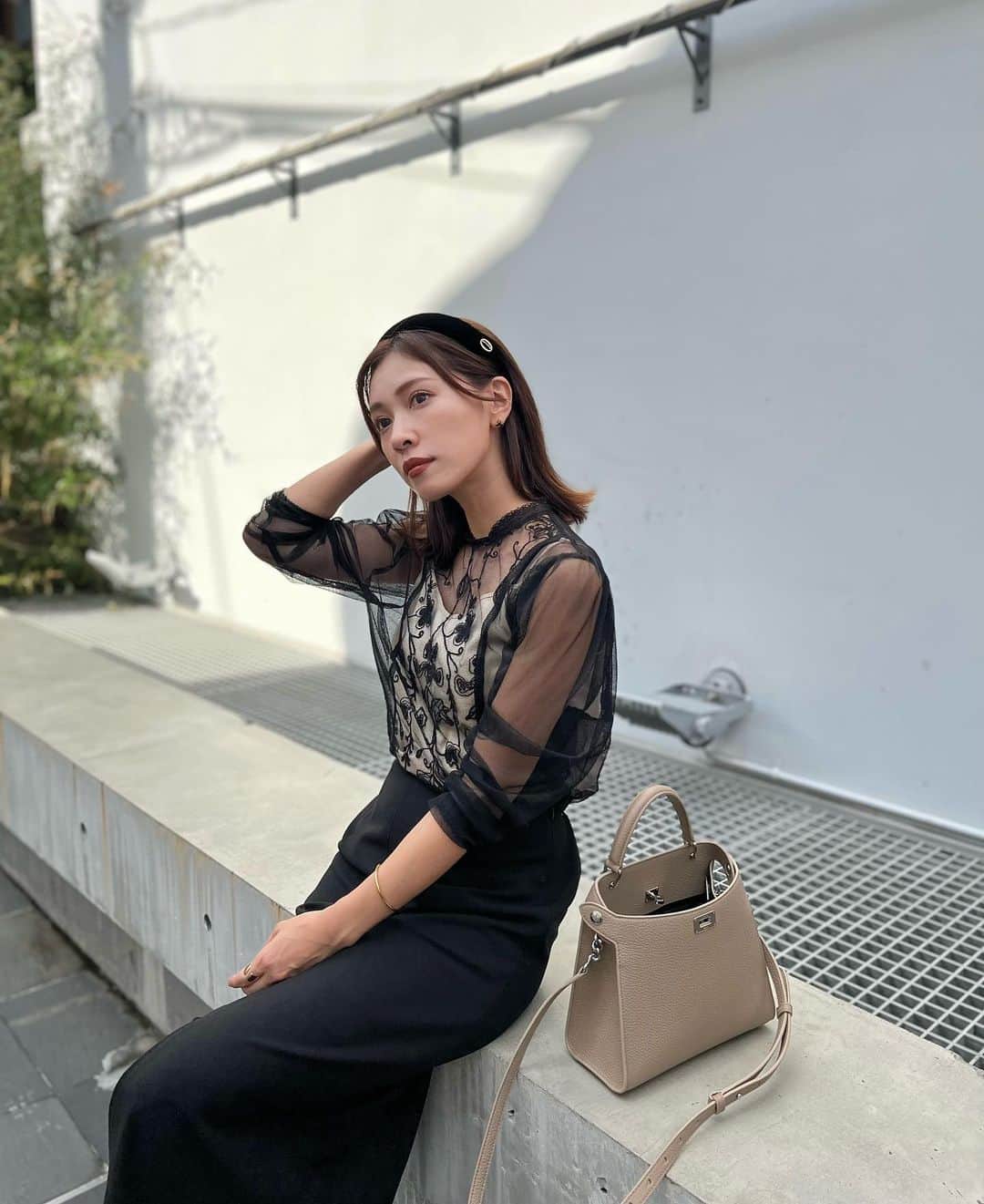 石黒美帆のインスタグラム：「先週末は @jillstuart.jp のPOPUPへ🤍 ⁡ ⁡ JILLと言えば刺繍とか レースのイメージがあって‥ 気になっていたトップスをゲット☺️ ワンピースの方も素敵だったなぁ💭 ⁡ 広々した空間で ゆっくりお買い物出来るので ぜひ立ち寄ってみて🫶🏻 ⁡ ⁡ POPUPは9/24(SUN)まで NEWoMan YOKOHAMA 5Fで 開催されてますよ〜ˊ˗ ⁡ ⁡ ⁡ #JILL_NEWoMan #JILLSTUART #ジルスチュアート #JILL_23AW #pr」