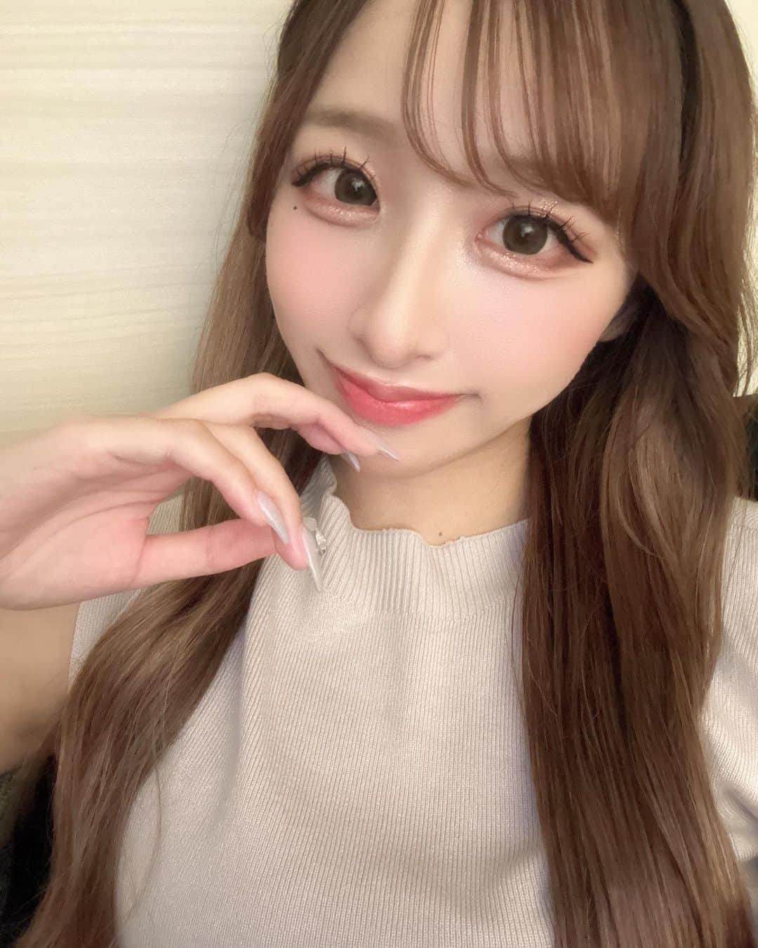 のインスタグラム：「🧸🥞🕯  最近メイク変えた☺︎︎！  この日は、リップ薄めかも！」