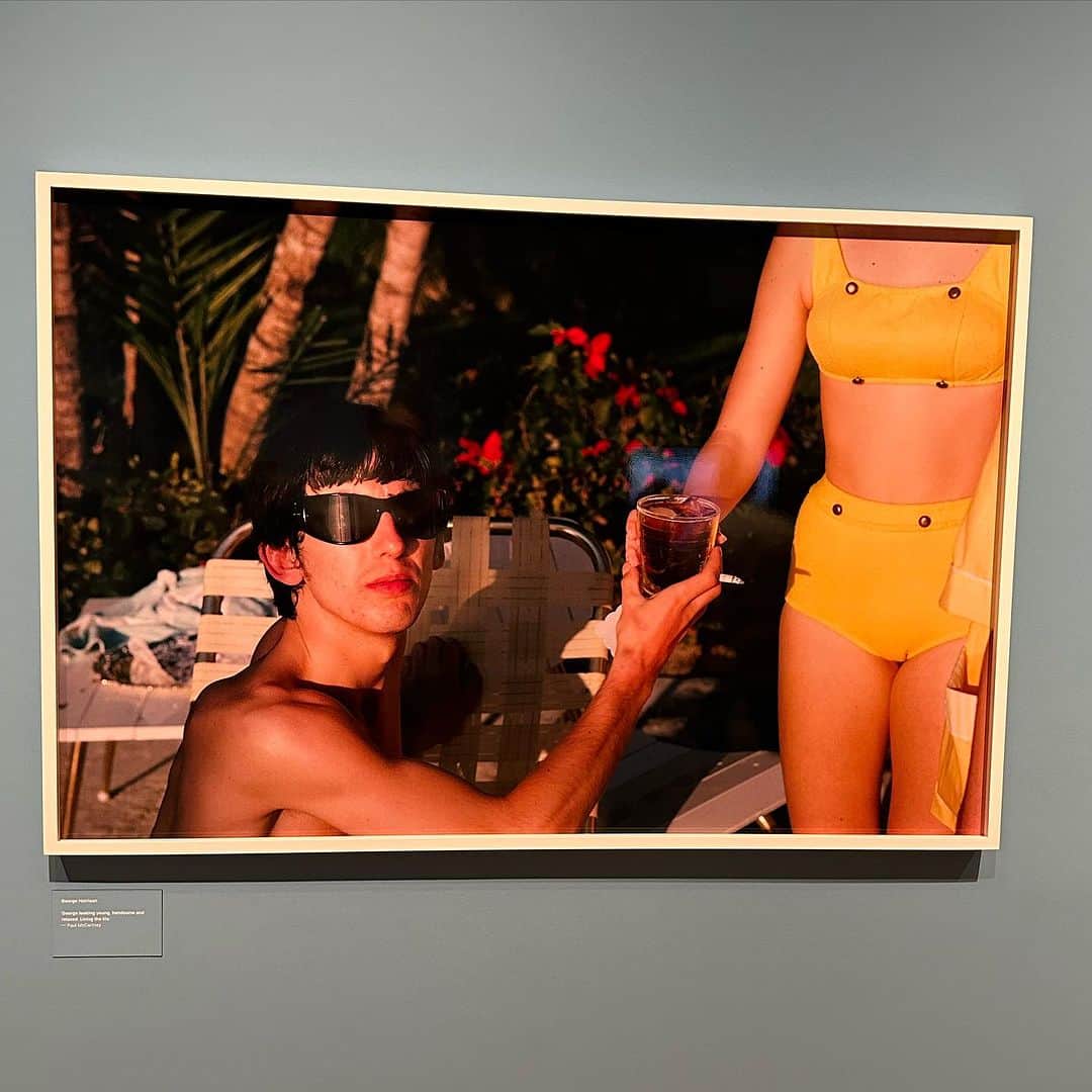 デビッド・モリシーのインスタグラム：「McCartney Photographs @npglondonevents is a MUST! Loved it!」