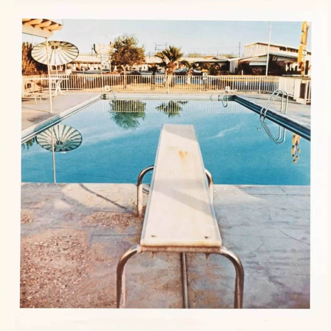 テート・ギャラリーさんのインスタグラム写真 - (テート・ギャラリーInstagram)「Go on, make a splash. 💦   For our #WorkOfTheWeek, we're looking at the first colour photographic series from American artist Edward Ruscha, taken from his book ‘Nine Swimming Pools and a Broken Glass’.   This series continues Ruscha’s project of documenting the Los Angeles landscape. All the pools are located at low-budget motels. These highly artificial leisure spaces can be seen as symbolic of Southern California’s ‘easy living’ culture.    💦 #EdwardRuscha, Pool, 1968, printed 1997 © Edward Ruscha」9月11日 20時18分 - tate