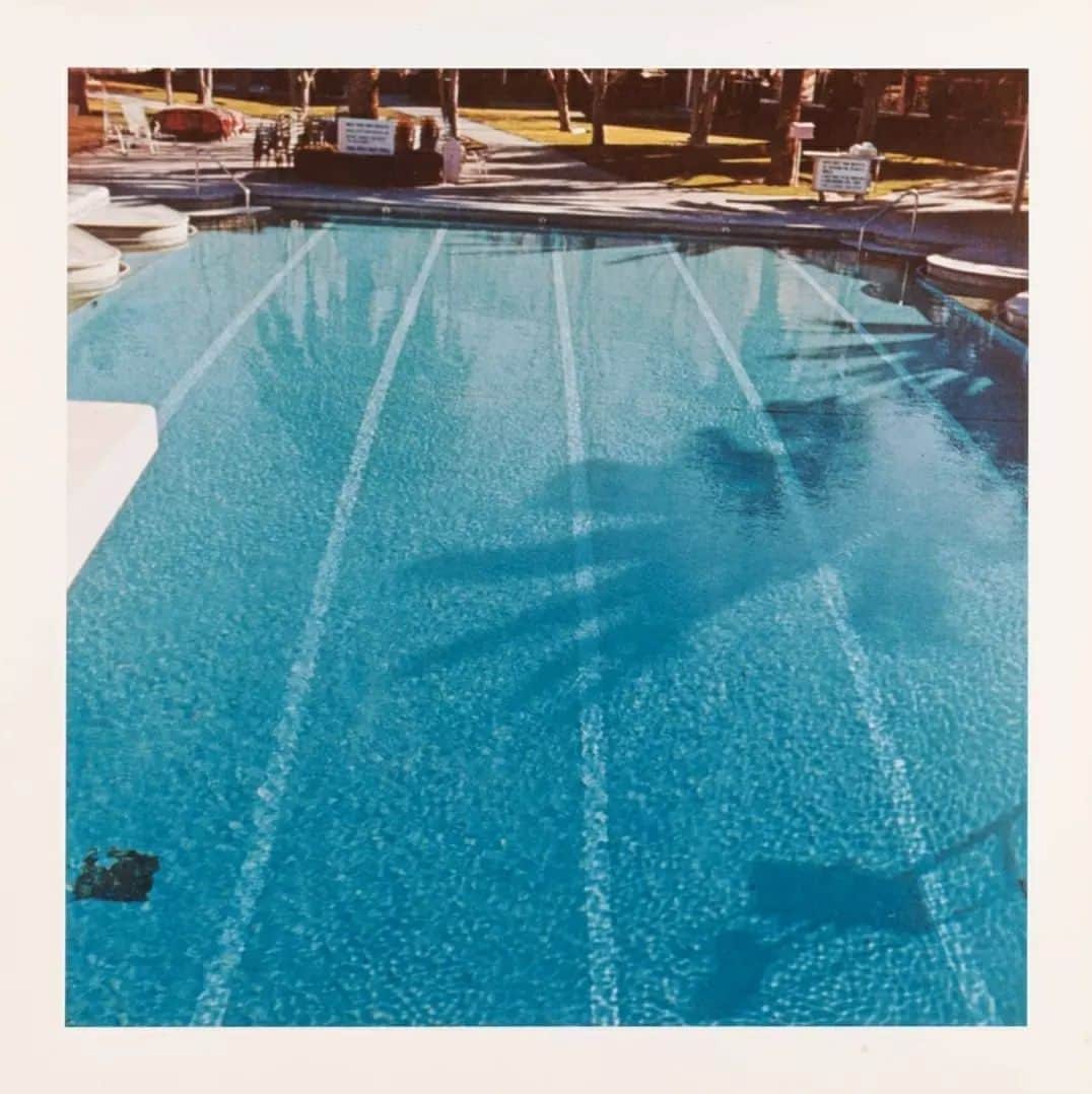 テート・ギャラリーさんのインスタグラム写真 - (テート・ギャラリーInstagram)「Go on, make a splash. 💦   For our #WorkOfTheWeek, we're looking at the first colour photographic series from American artist Edward Ruscha, taken from his book ‘Nine Swimming Pools and a Broken Glass’.   This series continues Ruscha’s project of documenting the Los Angeles landscape. All the pools are located at low-budget motels. These highly artificial leisure spaces can be seen as symbolic of Southern California’s ‘easy living’ culture.    💦 #EdwardRuscha, Pool, 1968, printed 1997 © Edward Ruscha」9月11日 20時18分 - tate