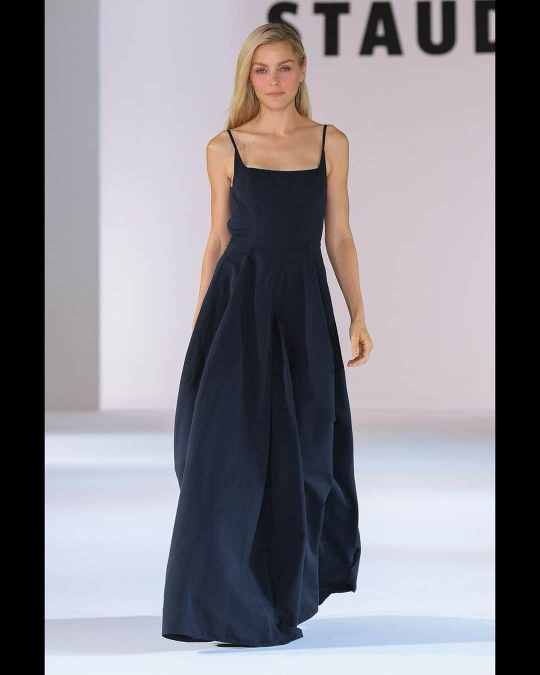 ジェシカ・スタムさんのインスタグラム写真 (ジェシカ・スタムInstagram)「Staud, thank you for letting