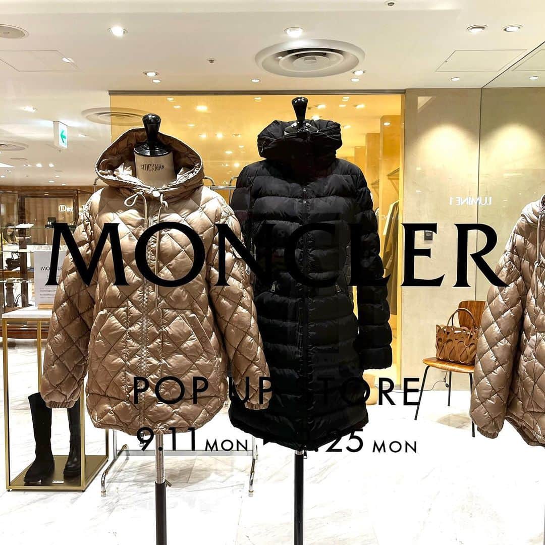 デミルクス ビームス 新宿のインスタグラム：「. 【MONCLER POP UP STORE】  品質と素材への強いこだわり、そして上品であり ながらも時代性を感じさせるデザインで世界中の人を魅了する＜MONCLER（モンクレール）＞。 この度、ポップアップストアを開催いたします。 毎シーズン高い人気を誇るダウンアイテムを中心にご用意。着こなしに斬新さを与えてくれるデザイン性の高いモデルなど幅広く取り揃えております。 これからのシーズンに欠かせないアイテムをぜひ ご覧ください。  〈開催スケジュール〉 2023年9月11日（月）〜 9月25日（月）  #MONCLER  #demiluxebeams #demiluxebeams_shinjuku  #デミルクスビームス新宿 #BEAMS #ビームス」