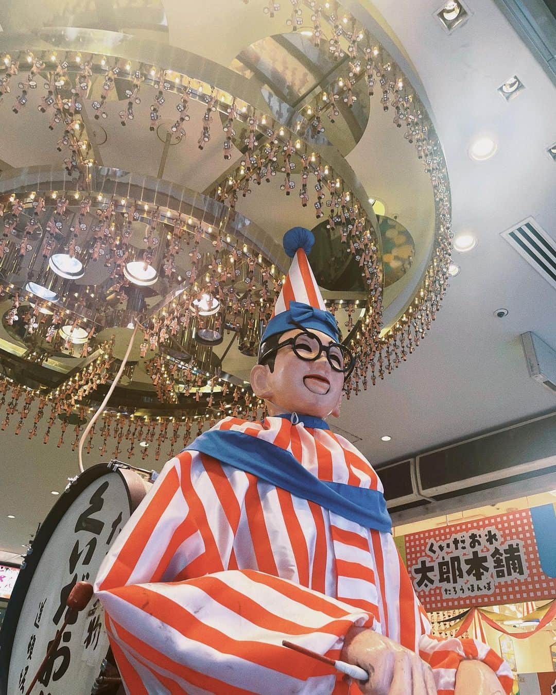 末吉9太郎のインスタグラム：「大阪で絶対食べた方が良いおすすめ教えて🫶」