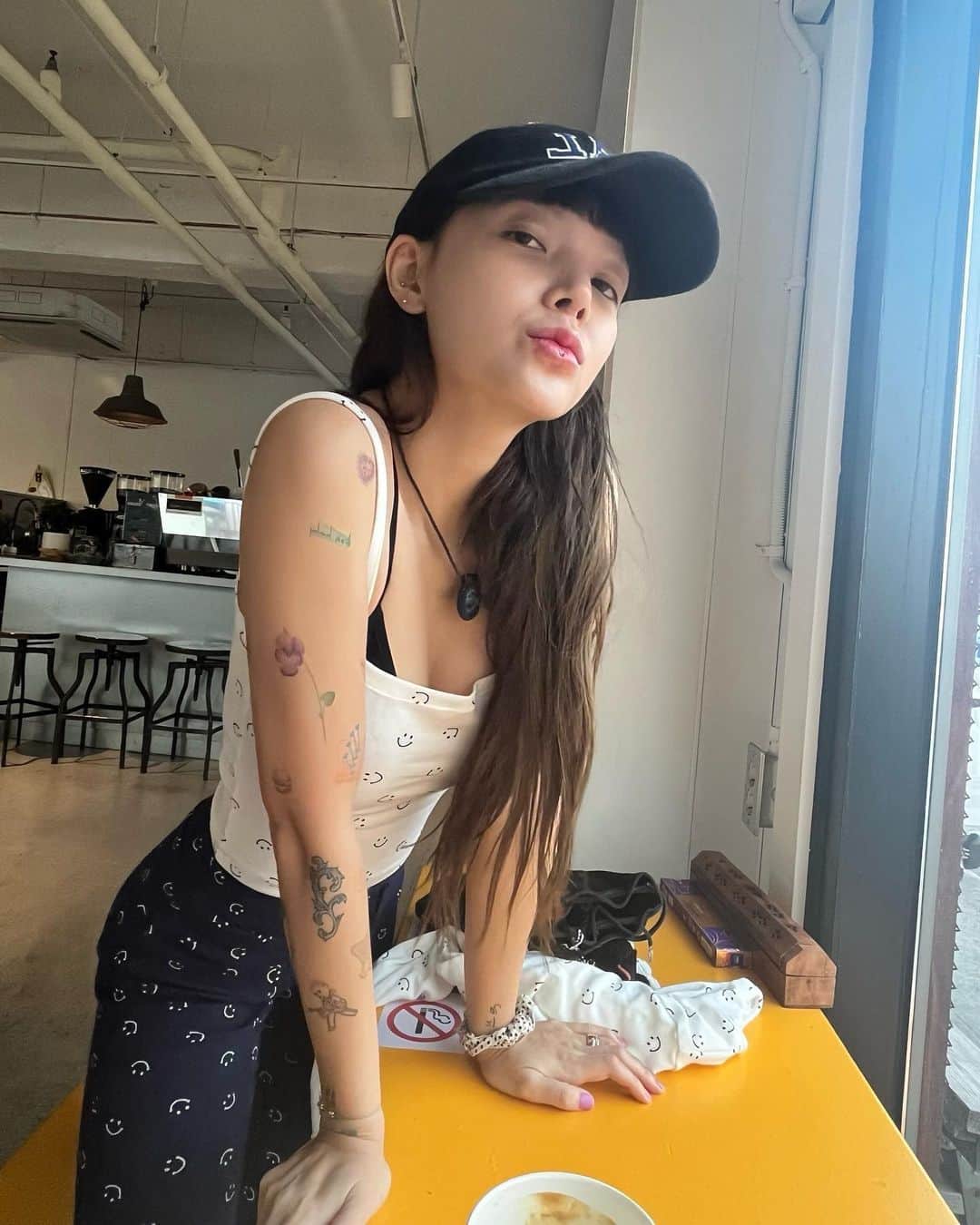 のインスタグラム：「요즘날씨」