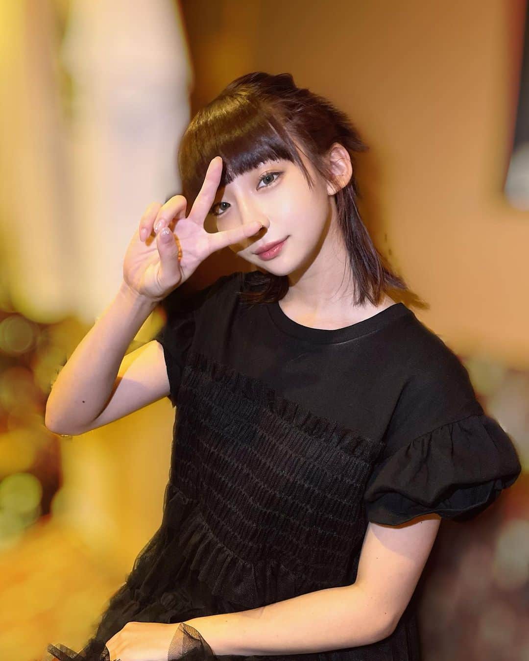 のインスタグラム：「そわちゃんが作ったワンピース 去年の夏ぶり！かわいい！！   秋服も可愛いのたくさんもう揃えた！ 早く着たい〜🍁🍂」
