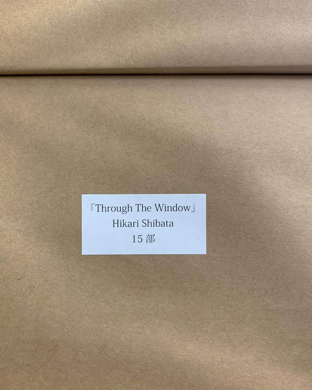 柴田ひかりさんのインスタグラム写真 - (柴田ひかりInstagram)「“THROUGH THE WINDOW”4日間お越しくださった皆様本当にありがとうございました🤍 私の想像をはるかに上回る程たくさんの方に来ていただき、みなさんに楽しんでいただけたかという不安もありますが、足を運んでくださったこと大変うれしく思います…！🥲 そしてこの展示に関わってくださった方皆様に感謝です。。  来月もまた別のビックイベントがある予定なので楽しみにしててください🫢笑」9月11日 20時57分 - shibatahikari