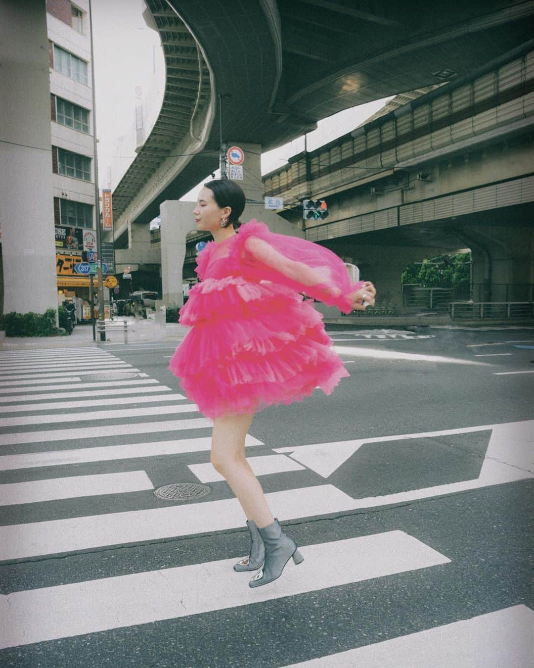 マリークレアさんのインスタグラム写真 - (マリークレアInstagram)「* 何枚目が好き？💓💓💓  Photo @yuki_hatakeyama_  Dress @vivianostudio」9月11日 21時08分 - marie1227claire