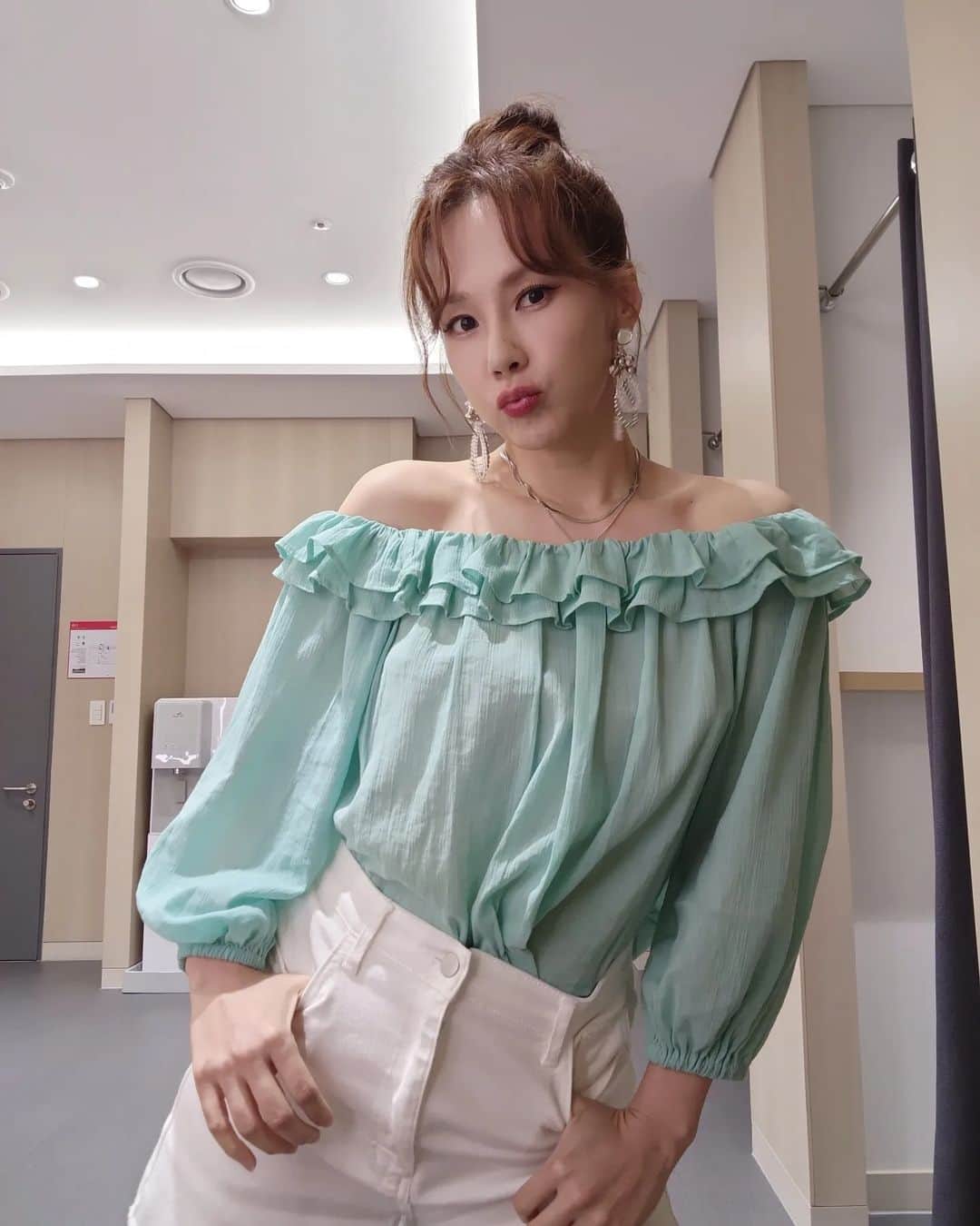 チェヨンのインスタグラム：「🙈💗」