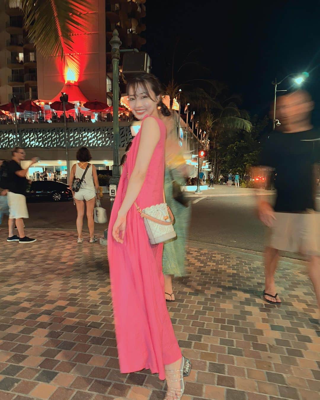 村瀬紗英さんのインスタグラム写真 - (村瀬紗英Instagram)「#dailylook  TBS《ラヴィット！》 ハワイロケ第３弾🌺明日放送です！！ みんなで楽しさ全開です😂👌🏻  ぜひ、みてね〜🤍🤍🤍」9月11日 21時23分 - saepiiii.m
