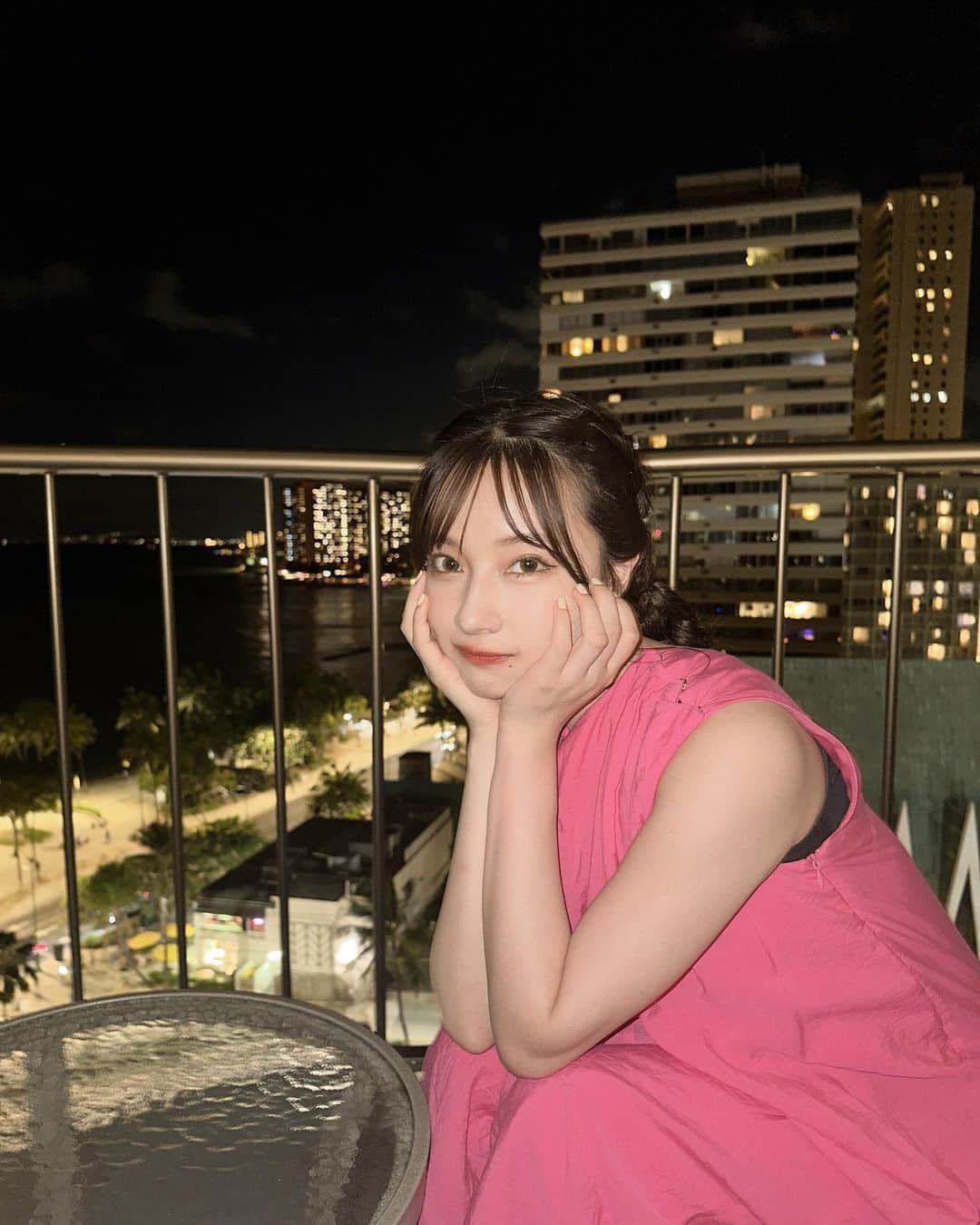 村瀬紗英さんのインスタグラム写真 - (村瀬紗英Instagram)「#dailylook  TBS《ラヴィット！》 ハワイロケ第３弾🌺明日放送です！！ みんなで楽しさ全開です😂👌🏻  ぜひ、みてね〜🤍🤍🤍」9月11日 21時23分 - saepiiii.m