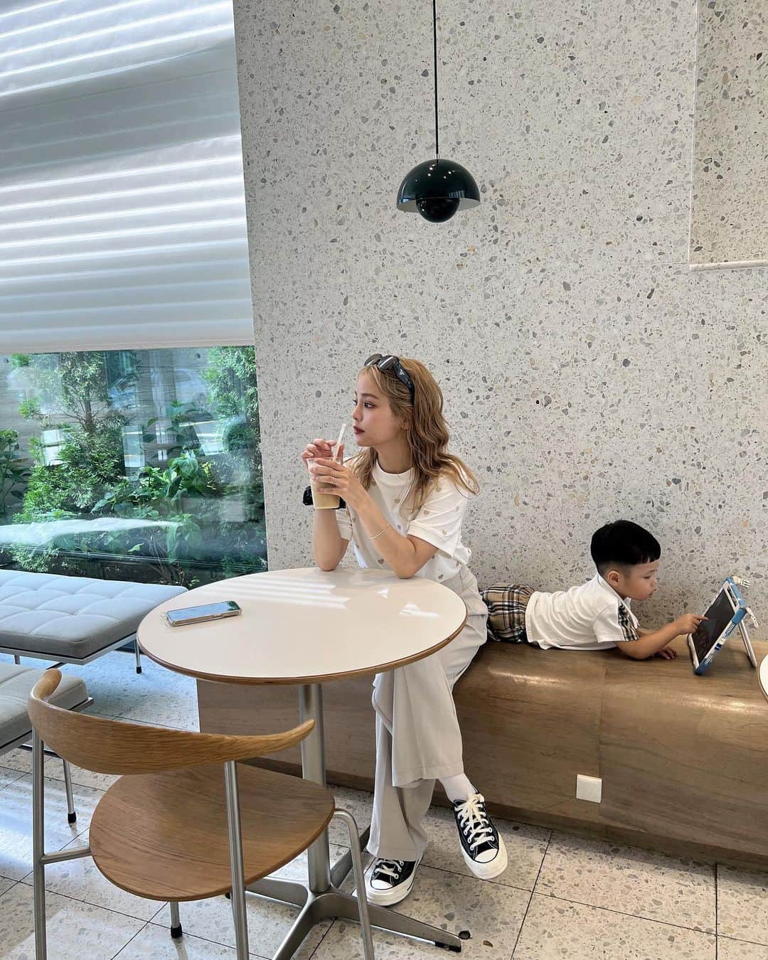 安中芙美のインスタグラム：「📸 いつも息子SETな私と遊んでくれる 友達たちに本当に感謝。  そしてママに付き合ってくれる息子にも大感謝。  韓国にみんなが居るのが新鮮な日々。」