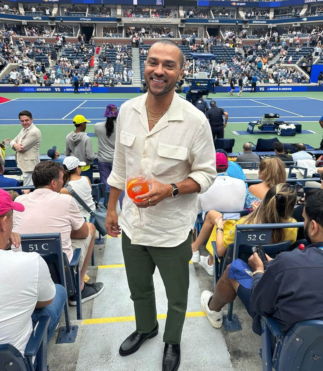 ジェシー・ウィリアムズさんのインスタグラム写真 - (ジェシー・ウィリアムズInstagram)「🎾 Incredible US Open finals this weekend- Big thanks to my friends at Aperol for rolling out the carpet! #USOpenAperol @AperolUSA #AD21+ #drinkresponsibly」9月11日 21時44分 - ijessewilliams