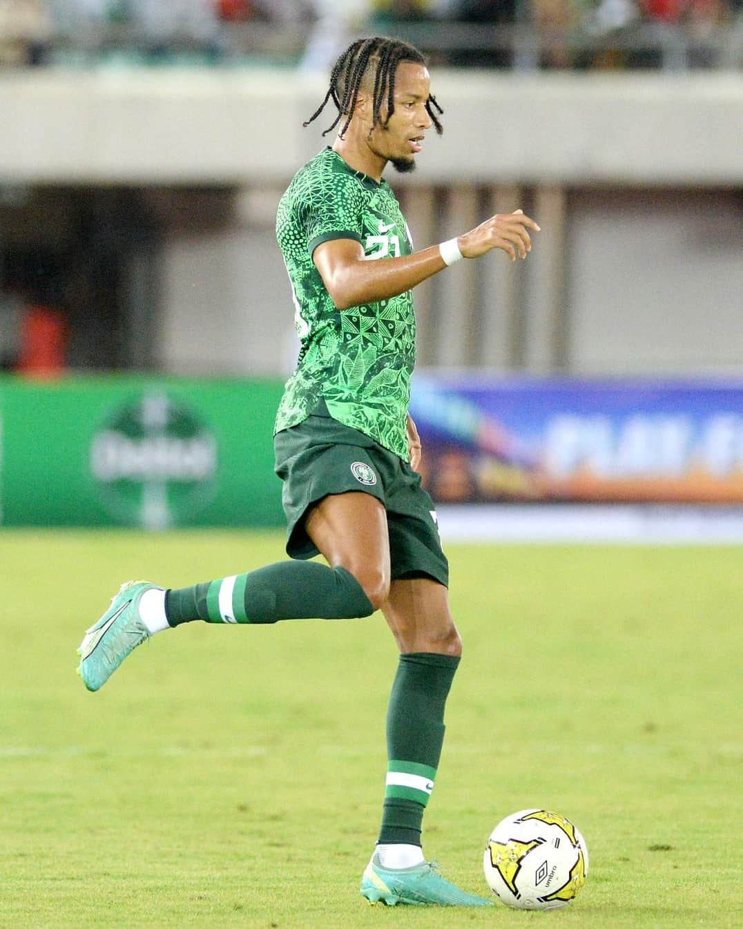 エンポリFCさんのインスタグラム写真 - (エンポリFCInstagram)「🇳🇬 Il nostro Tyronne Ebuehi ieri in campo con la #Nigeria nell'ultima sfida di qualificazione alla prossima #CoppadAfrica vinta 6-0 contro #SãoToméePríncipe 🇸🇹」9月11日 21時45分 - empoli_fc_official