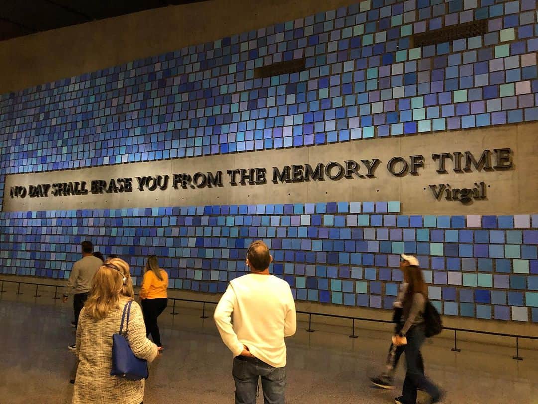 ロバート・パトリックさんのインスタグラム写真 - (ロバート・パトリックInstagram)「Remembering 9/11: 22 years later. Never Forget! #worldtradecenter #pentagon #flight93」9月11日 21時50分 - ripfighter