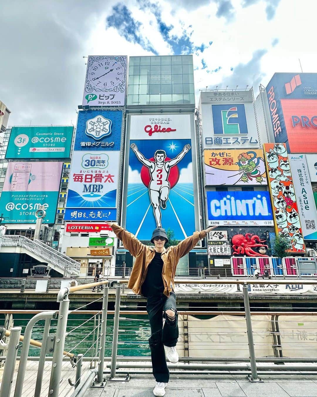 クン（KUN）のインスタグラム：「Revisited Osaka with @wwiinn_7」