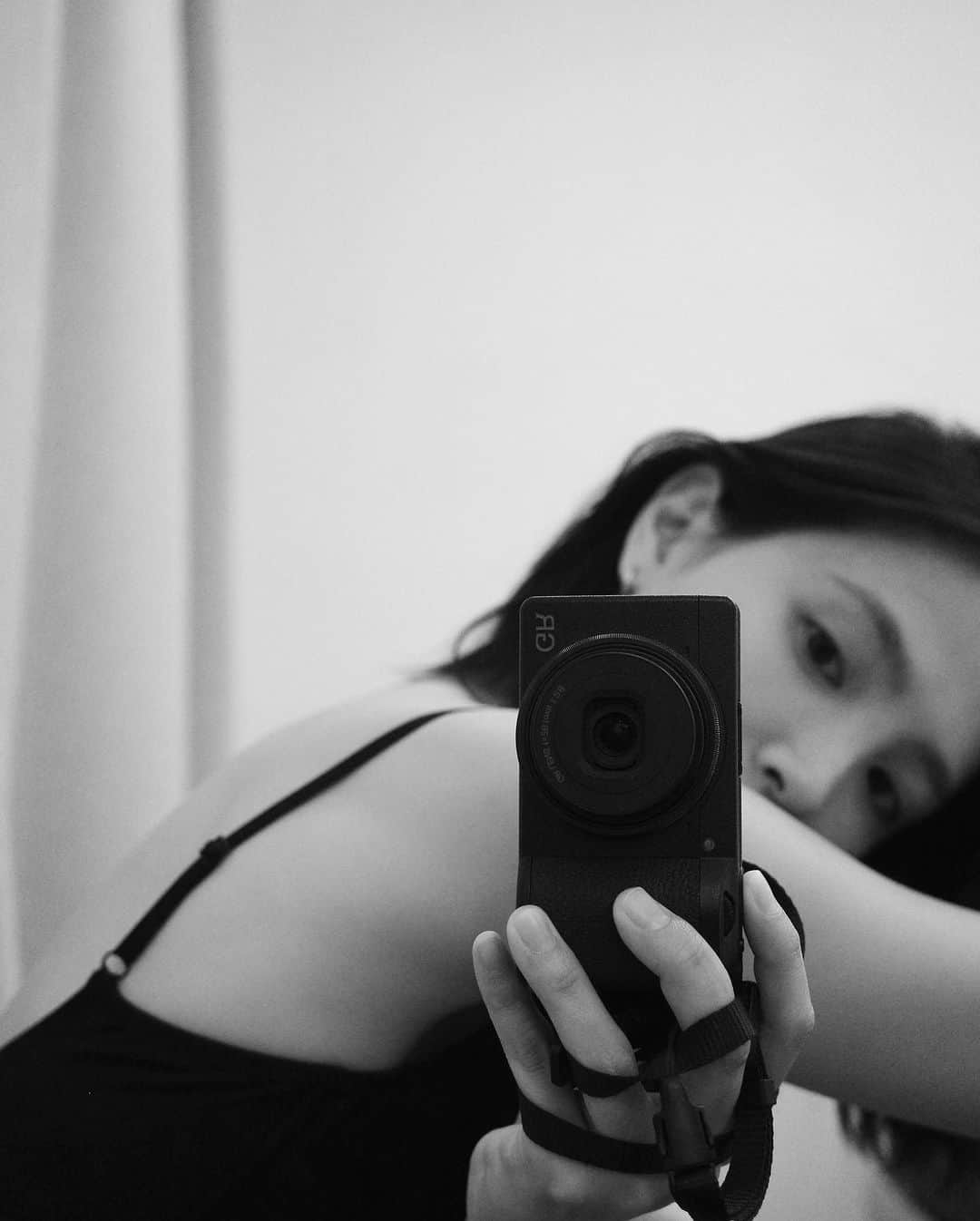 吳子霏（Ellen Wu）のインスタグラム：「🖤」