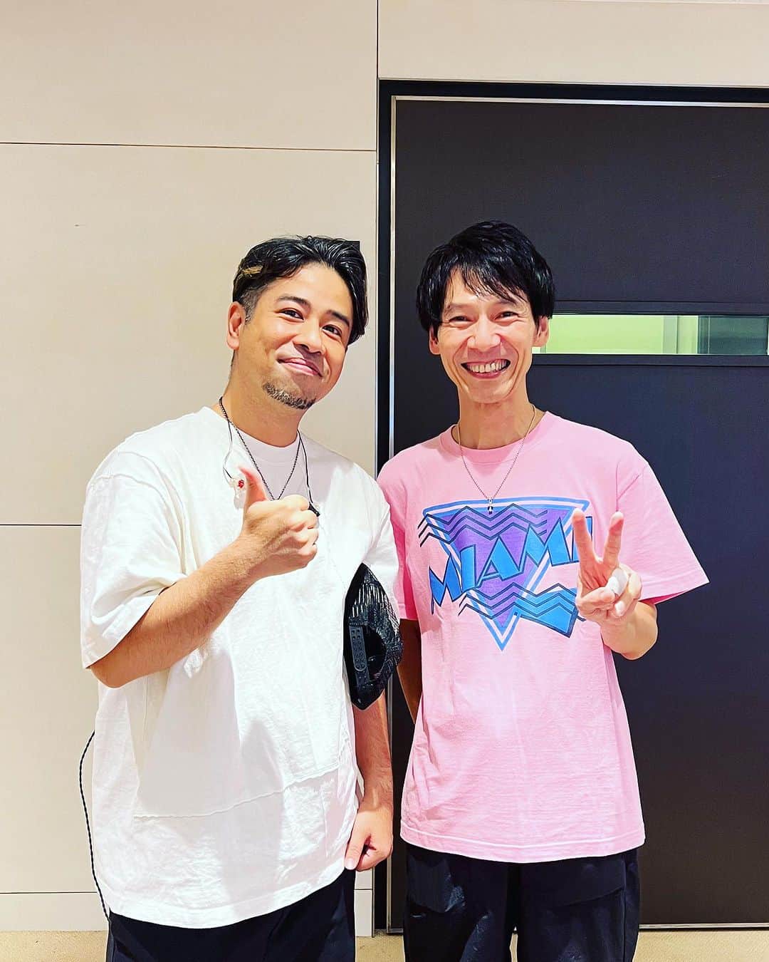 藤原佑介のインスタグラム：「本日スタジオで佐野康夫さんにばったり！ お会いできて嬉しかったですー！」