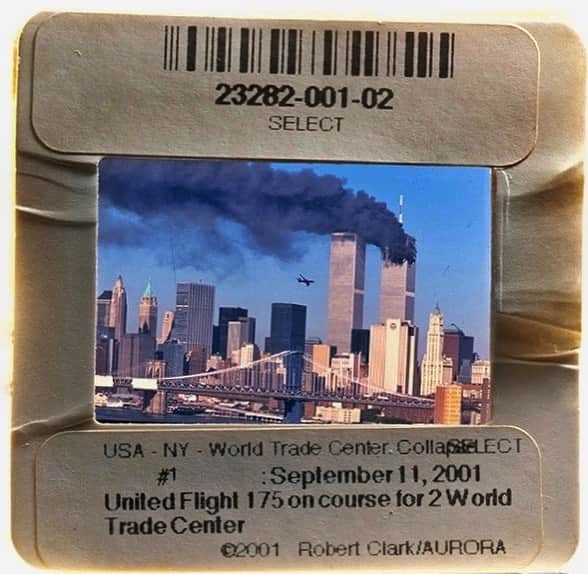 のインスタグラム：「At this moment 9:03 am, 22 years ago I watched and shoot in horror as United Flight 197 slammed into the South Tower if the World Trade Center. 2,977 souls were lost that day hopefully to never be forgotten. I I call the four picture series “Watching the World Change”, which seems more appropriate the further we get from the events of that day. September 10th 2001 seems innocent & a long time ago.」