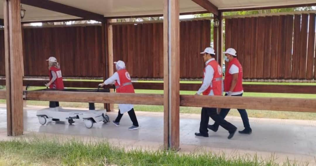 ネーブ・キャンベルさんのインスタグラム写真 - (ネーブ・キャンベルInstagram)「“We are looking at many months, if not years, of response.”  International Red Cross and Red Crescent teams are working around the clock to support communities impacted by the devastating 6.8 magnitude earthquake that struck central Morocco on Sept. 8. Here's how they are helping:  ➡️ The Moroccan Red Crescent Society and @IFRC are assisting with search and rescue, and providing first aid, psychosocial support and hospital transportation.  ➡️ Teams are assessing how to best help people in the most affected, hard to reach areas of the mountains.  ➡️ 1 million Swiss francs from the IFRC Disaster Response Emergency Fund will support the Moroccan Red Crescent on the ground.  ➡️ Additional Red Cross and Red Crescent Societies around the world are reaching out to provide aid.  #MoroccoEarthquake #IFRC #Morocco #DisasterResponse」9月12日 4時00分 - americanredcross