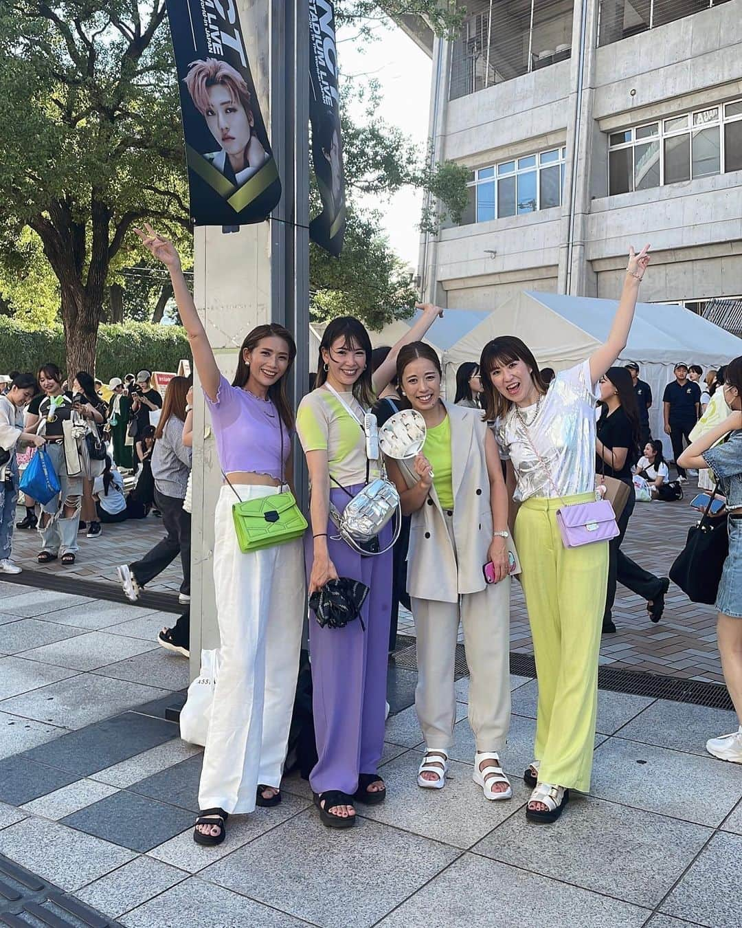 mamany704のインスタグラム：「* * みんなでわちゃわちゃ楽しすぎた🥹 * * #nct#nctnation#osaka#fashion」